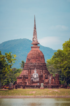 Sukhothai Historical Park the ruins of Sukhothai, literally 'dawn of happiness', capital of the Sukhothai Kingdom in the 13th and 14th centuries in north central Thailand. It is near the city of Sukhothai, capital of Sukhothai Province.の写真素材