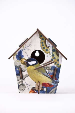 wooden bird house isolated on white backgroundの写真素材
