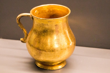 Very old style metal ewer water jar in viewの写真素材