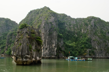 fishing village in Halong Bayの写真素材