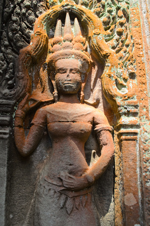 sculpture of Apsara at Ta prohm, Angkor Thomの写真素材