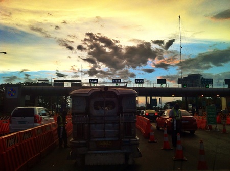 Traffic at the toll gate. Filinvest, Philippines.の素材