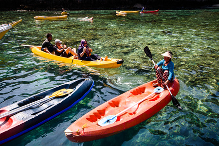 Kayak for rent to enable to tour the limestone island of El Nido, Palawan.のeditorial素材