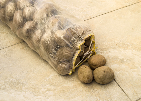 in the sack of potatoes, a sack of potatoes, potatoes, pictures,の写真素材