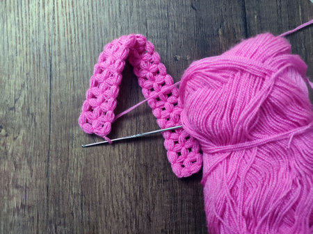 making crafts with orlon yarn and crochet,