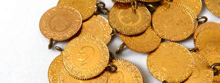 2022 world economic crisis, and the Turkish state standing in the white background, quarter gold, quarter gold prices, increase in gold pricesの写真素材