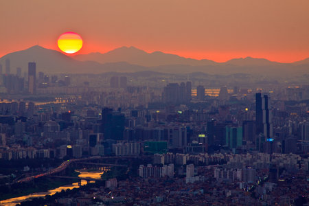 Sunset over the cityのeditorial素材