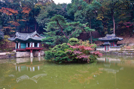 Gazebo beside the pondのeditorial素材