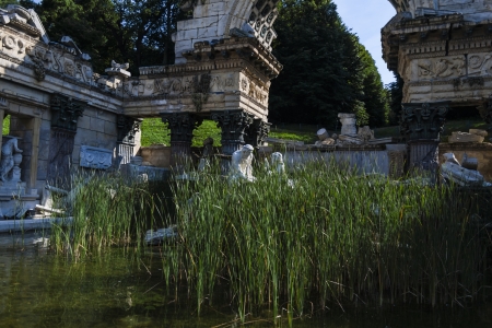 Roman ruins in the park of Schoenbrunnのeditorial素材