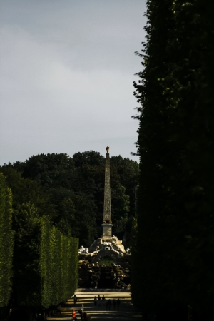 Obelisk fountain in the park at Schoenbrunnのeditorial素材