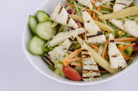 grilled hellim cheese mediterranean saladの写真素材