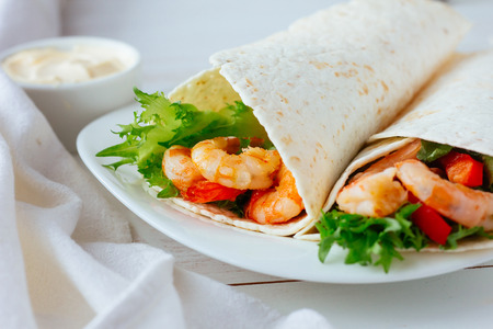 Shrimp rolls with salad selective focusの写真素材