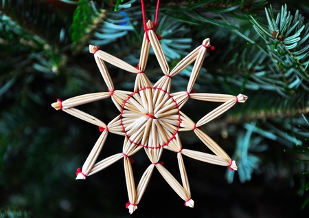 Christmas tree decoration made of straw: simple yet beautifulの写真素材