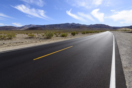 Desert Highway in the Death Valley National Park, California, USA の写真素材