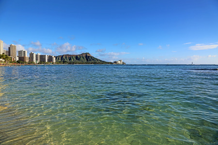 Waikiki Beach with Diamond Head Crater in the background, Oahu, Hawaiiの写真素材