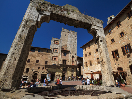 San Gimignano, April 2017:  View of medieval fortress famous as the Town of Fine Towers , on April 2017 in San Gimignano, Siena, Tuscany, Italyのeditorial素材
