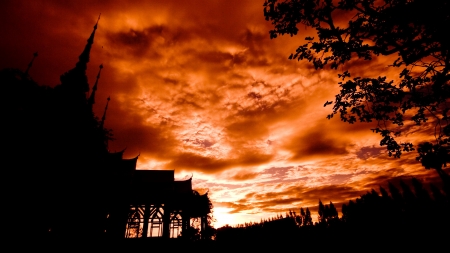 beautiful thai temple in sunsetの写真素材