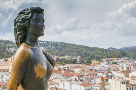Tossa de Mar, Spain - September 14, 2016: View on town and bronze statue of American actress Ava Gardner in Tossa de Marのeditorial素材