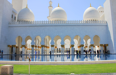April 15, 2014 : Abu Dhabi, United Arab Emirates. Sheikh Zayed Mosque soft focus panoramaのeditorial素材