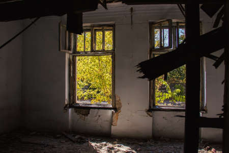 View of the ruins. Abandoned ruined old building or house - image.の写真素材