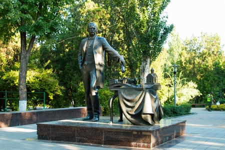 Rostov - on - Don, Russia - August 12, 2015: Monument to the famous town governor, established in Gorky Park in Rostov - on - Don.のeditorial素材