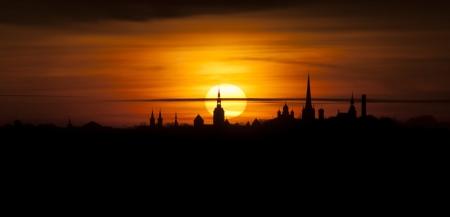 Night cityscape of Tallinn, Estoniaの写真素材