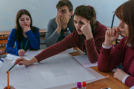 Millerovo/ Rostov region/ Russia - 31 March 2018: Workshop in the city of Millerovo with young schoolchildren and architects are developing a project of a city park and a streetのeditorial素材