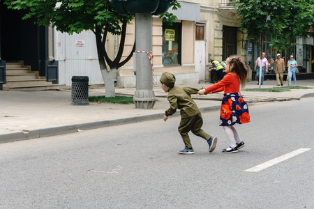 Rostov-on-Don / Russia - 9 May 2018: People with flags celebrate the Victory Day in the center of the city, dance and rejoiceのeditorial素材