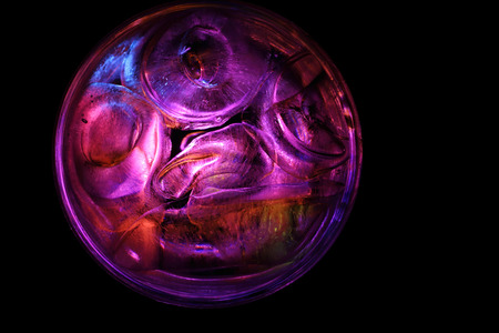 this is ice and water with light color .の写真素材