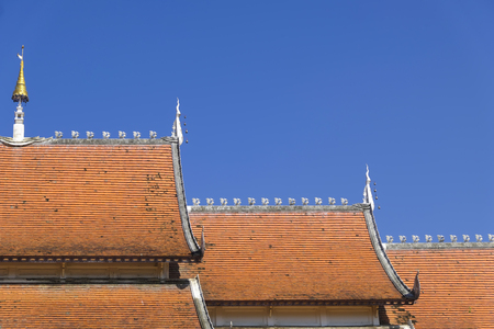 Thai temple roof makes the people see the beauty.