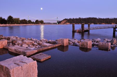 Ambleside park in west Vancouver with lions gate bridge in backgroundの写真素材