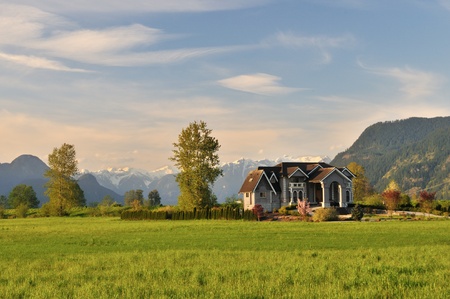 Mansion in the spring countryside, Maple Ridge, BCの写真素材
