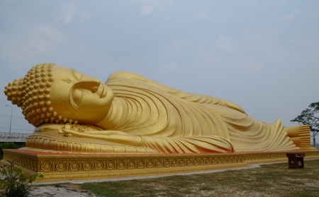 Lying Buddha image in kohyaor songkhla, Thailand の写真素材