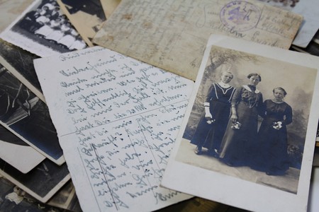 Old photos and old letterのeditorial素材