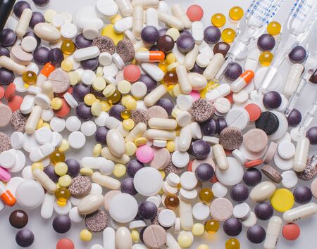 White pills, white backgroundの写真素材