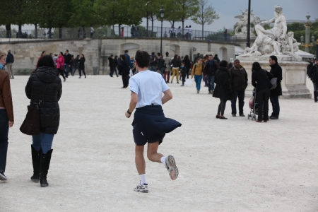 PARIS - APRIL 24: Local and Tourist in the famous Tuileries garden on April 24, 2012 in Paris. Tuileries Garden is a public garden located between the Louvre Museum and the Place de la Concorde and very popular sitte のeditorial素材