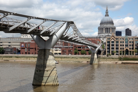 St. Paul's Cathedral and Millennium Bridge in Londonのeditorial素材