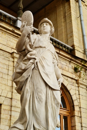 Sculpture at the entrance to the Great Gatchina palace. Gatchinaのeditorial素材