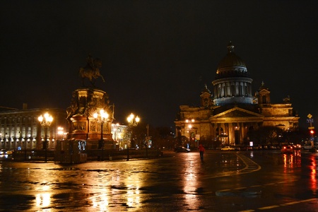 View of night St. Petersburg. Saint Isaac's Cathedral and Monument to Nicholas I, Russiaのeditorial素材