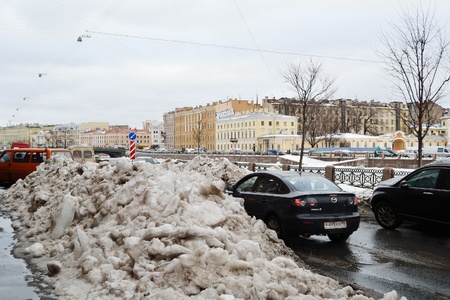 St.Petersburg, Russia, February 4, 2011: Fontanka Embankment at winterのeditorial素材