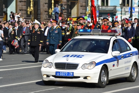 St. Petersburg, Russia - May 9, 2012: Mercedes police car on the Nevsky Prospect, St.Petersburgのeditorial素材