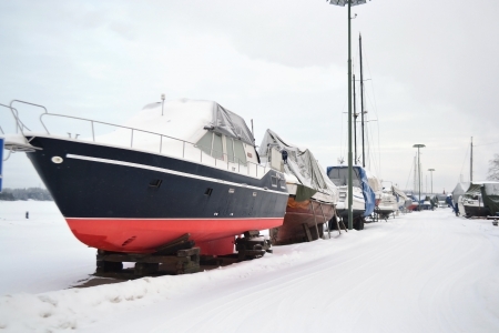 Ships in frozen Lappeenranta harbor, Finlandの写真素材