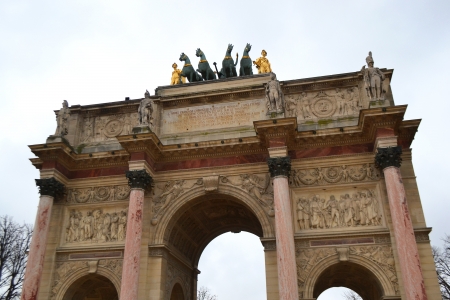 Arc de Triomphe du Caroussel, Paris, near the museum of Louvreのeditorial素材