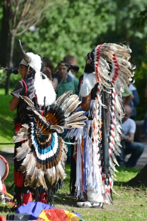 St.Petersburg, Russia - July 28, 2013: Indian ensemble performing in the street singing in St. Petersburgのeditorial素材
