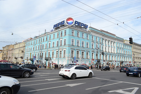 ST.PETERSBURG, RUSSIA - 24 MAY, 2012: Nevsky Prospect - the main street of St.Petersburg.のeditorial素材