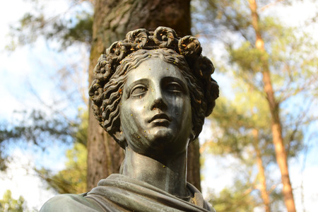 ST.PETERSBURG, RUSSIA - MAY 13, 2012: Statue of a woman in Pavlovsk park, suburb of St. Petersburg.のeditorial素材
