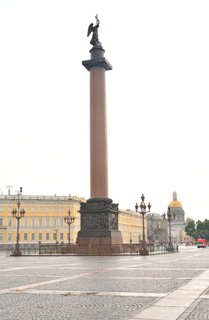 Alexander Column on Palace Square in St. Petersburg, Russia.のeditorial素材