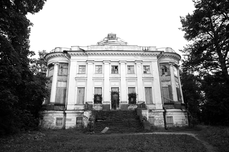 TAITSY, RUSSIA - 1 SEPTEMBER 2016: Abandoned estate Demidovs in the village of Taitsy, Leningrad region. Black and white. Demidovs - a kind of the richest businessmen of times of Russian empire.のeditorial素材