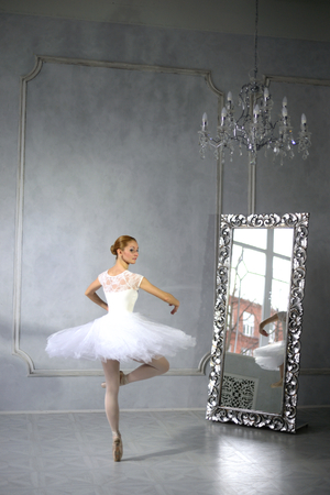 ST.PETERSBURG, RUSSIA - 27 MARCH 2017: Young woman dances a solo ballet in studio. Project Dancing Petersburg.のeditorial素材