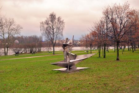 ST.PETERSBURG, RUSSIA - 17 NOVEMBER 2017: Metal sculpture Reflection in city park in microdistrict Ribatskoe on the outskirts of St. Petersburg, Russia.のeditorial素材